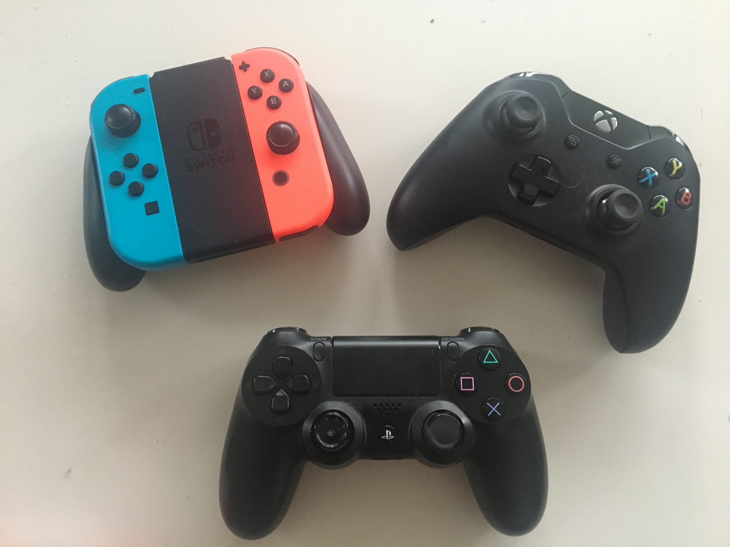 Gaming_Controllers