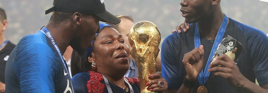1200px-paul_pogba_world_cup_trophy
