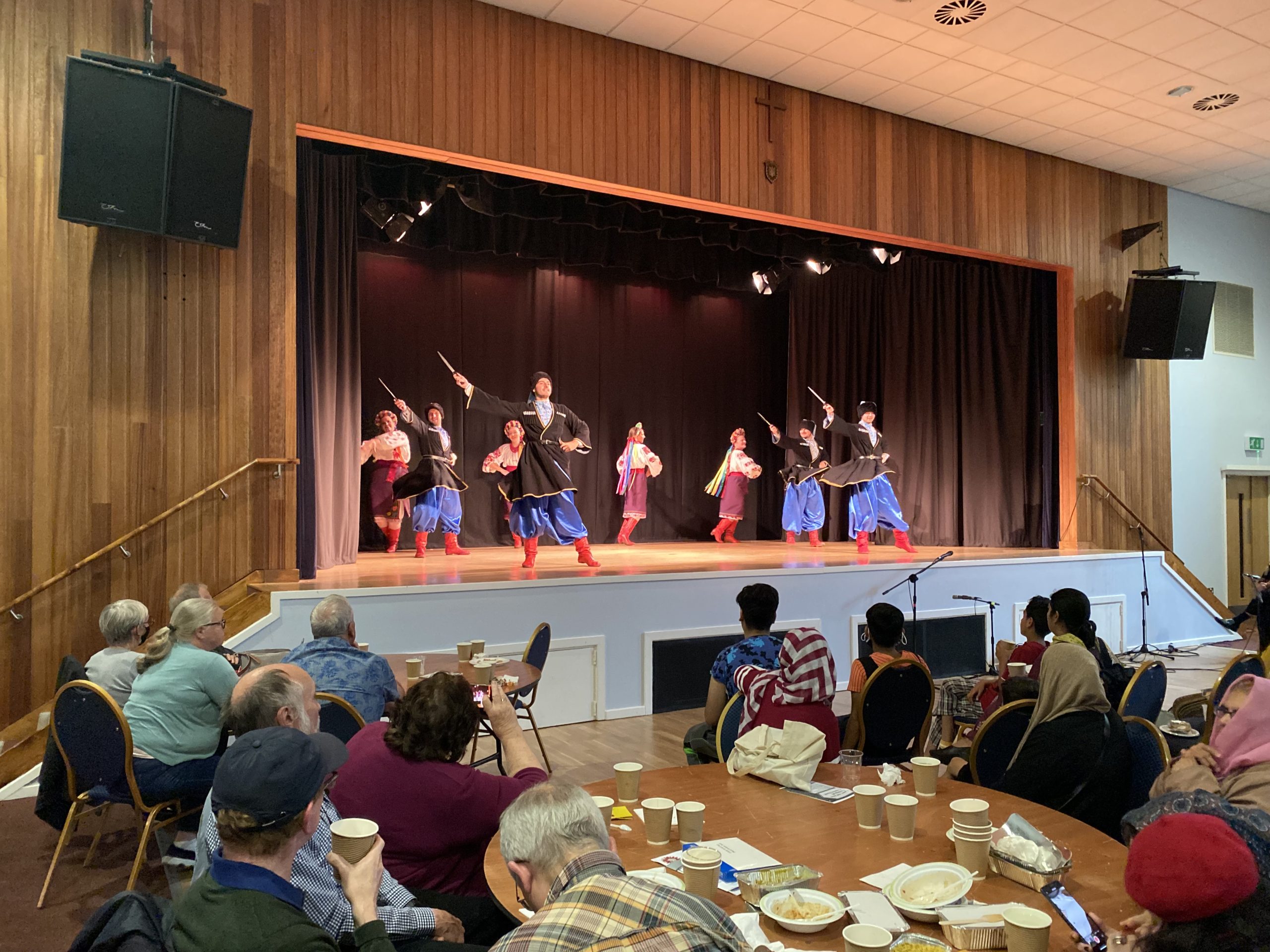 Ukrainian_cultural_centre_orlyk_dancers