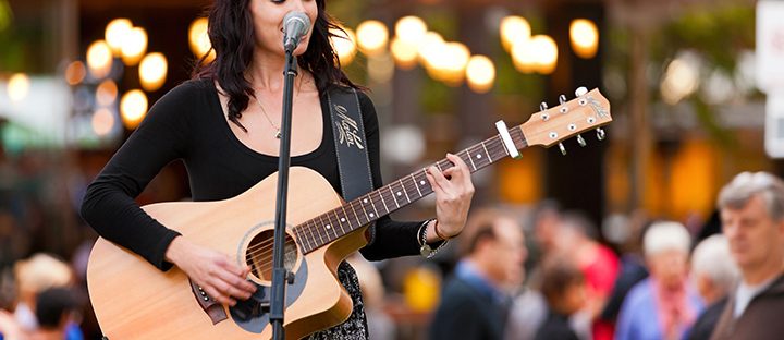 busking_wide