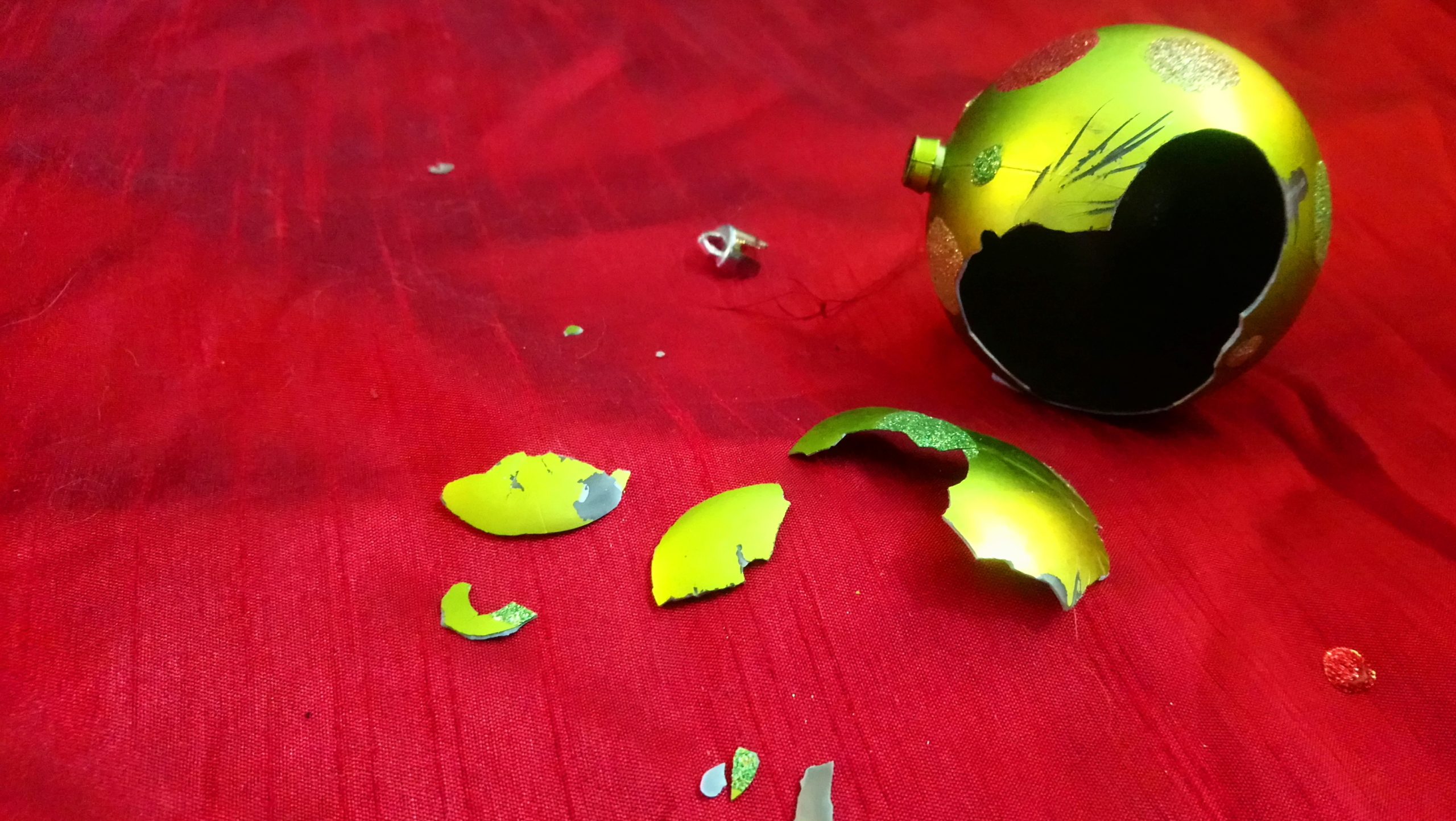 broken_bauble