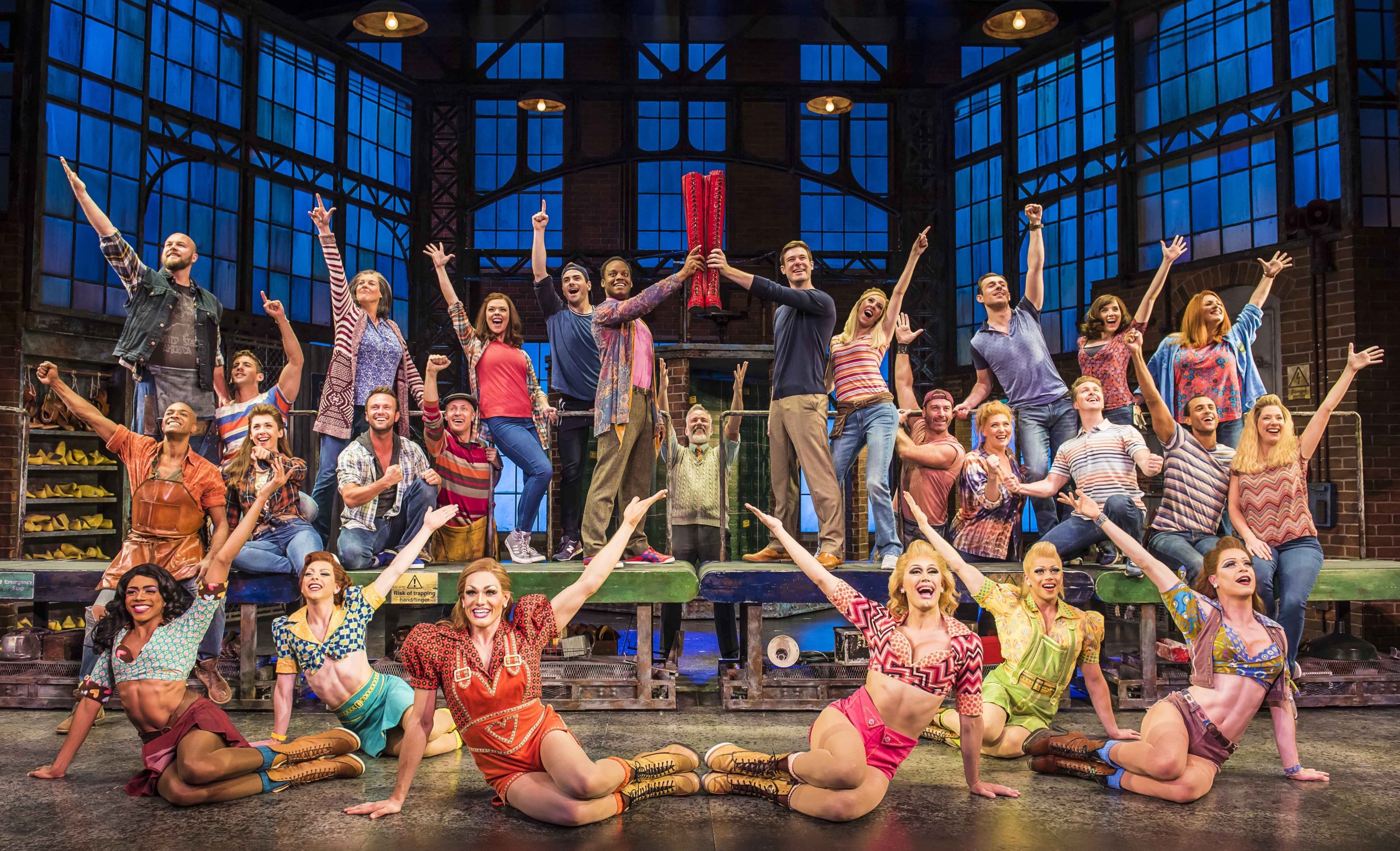 kinky-boots_london-company-2017-2018_photo-by-matt-crockett_6167_rt