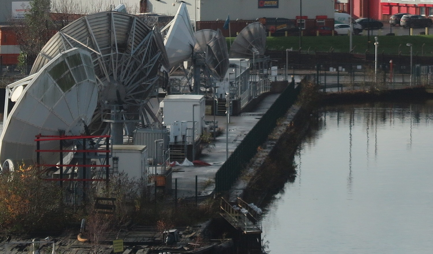 satallite_dishes_mcuk