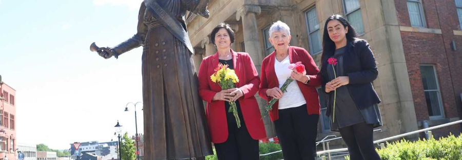 Oldham, Ginny Alexander, first mayor, suffragette, deputy mayor