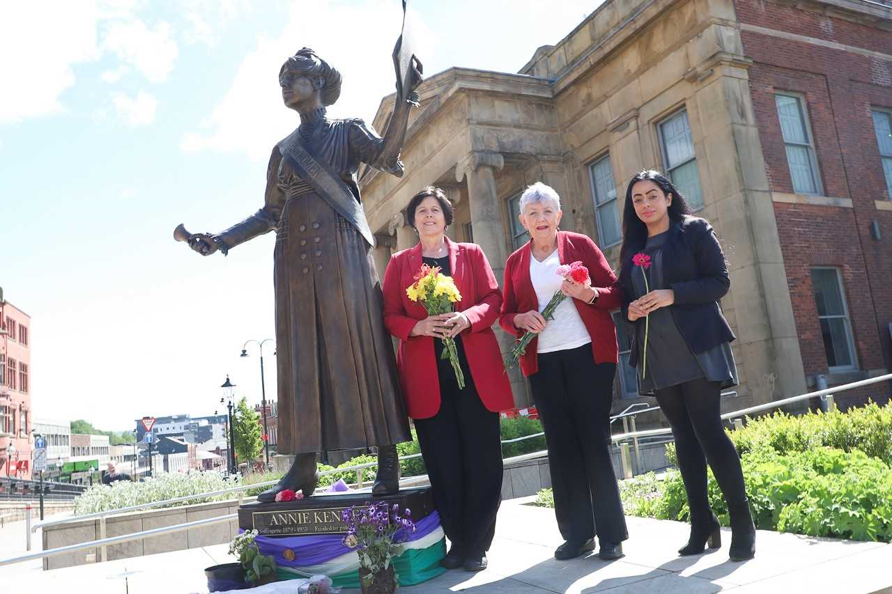 Oldham, Ginny Alexander, first mayor, suffragette, deputy mayor