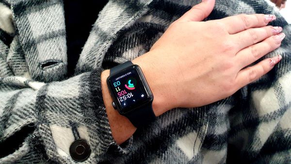 smartwatches_used_by_cancer_patients_image_rebecca_redican