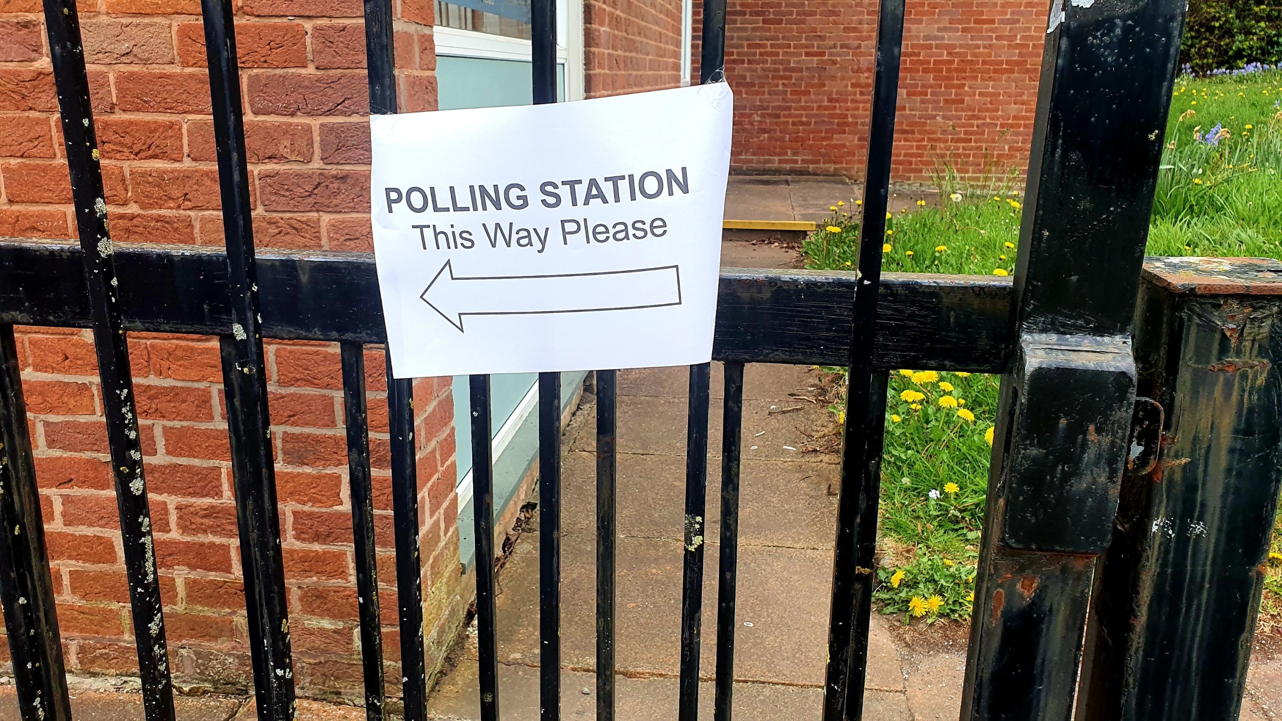 polling_station_sign_image_rebecca_redican