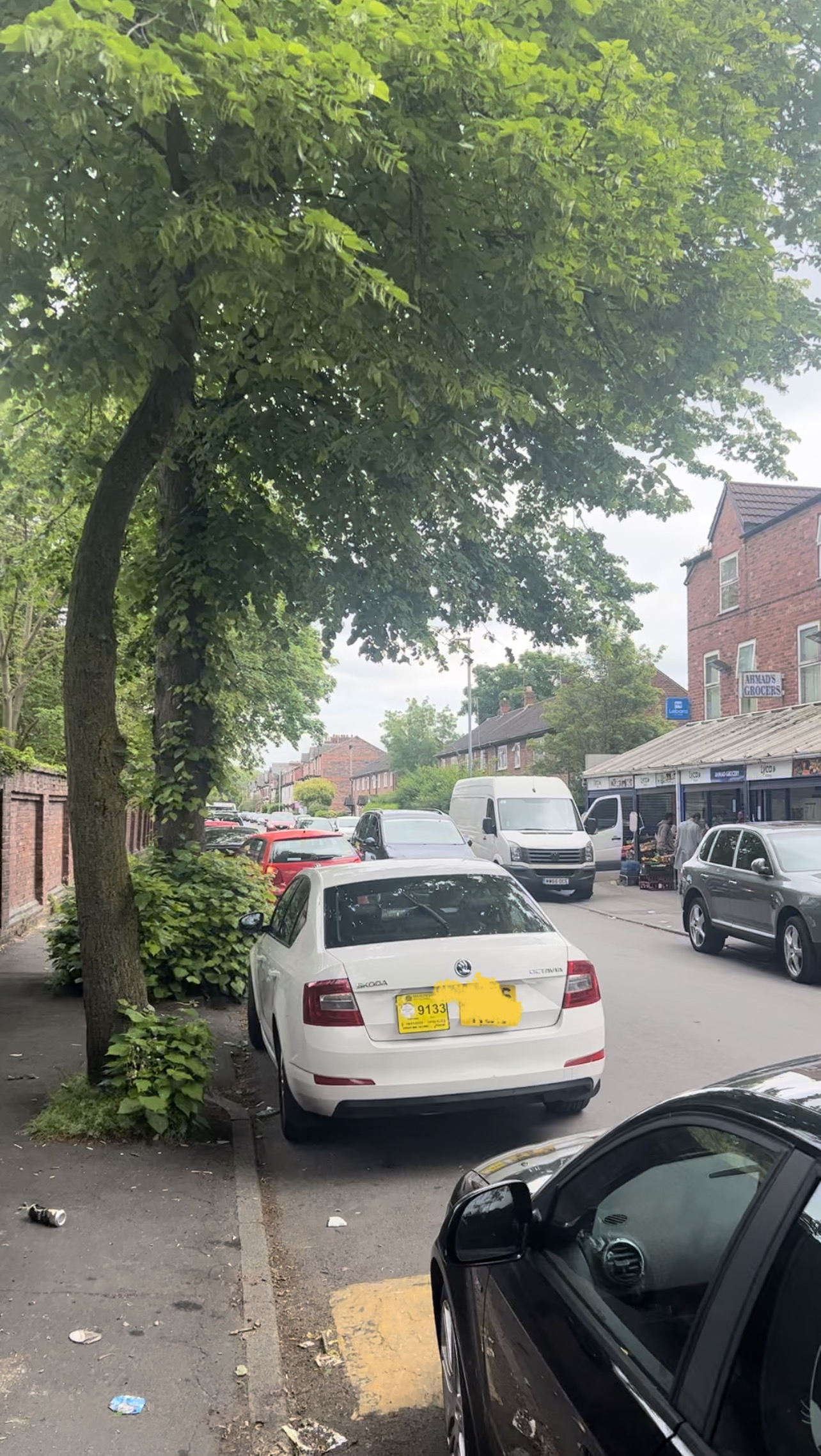 Traffic at Clarendon Road